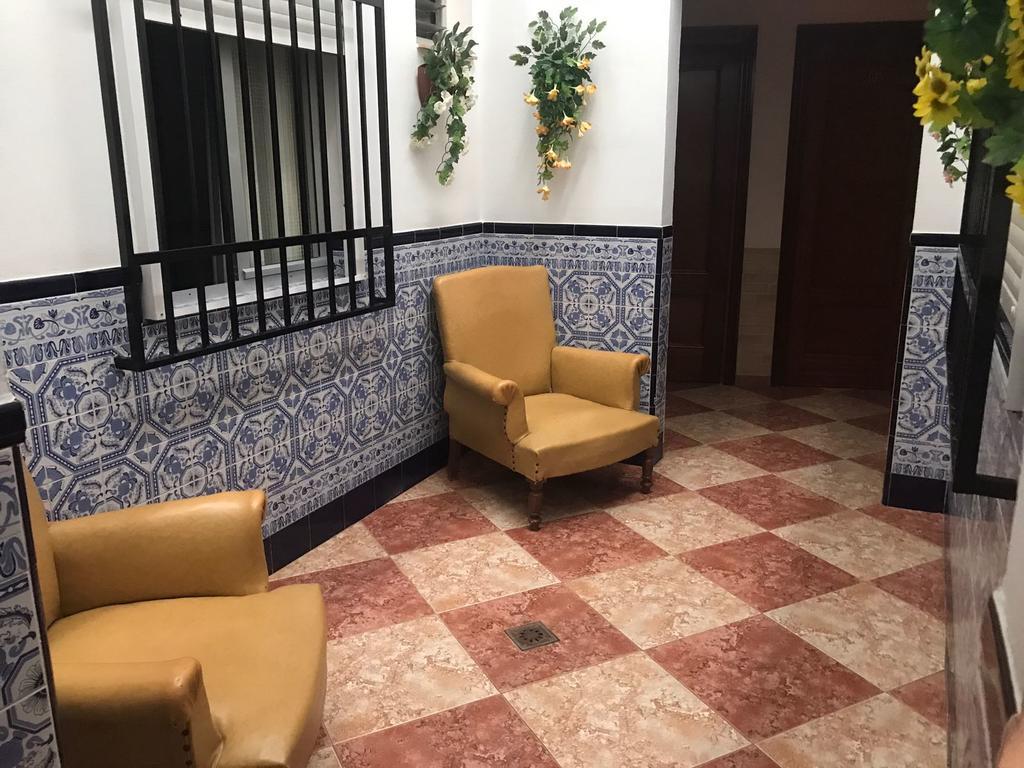 Hostal Bar San Pedro Mairena De Alcor Exteriör bild